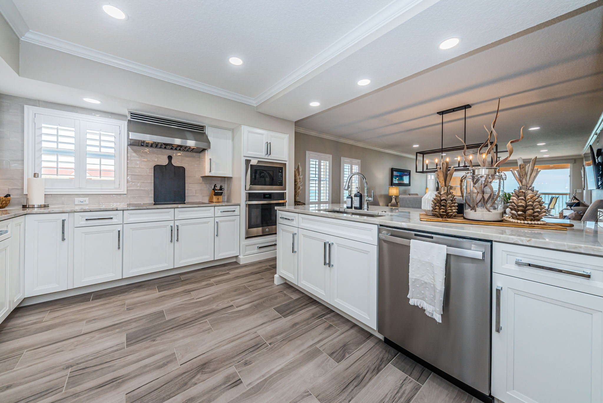 57-web-or-mls-Kitchen11.jpg