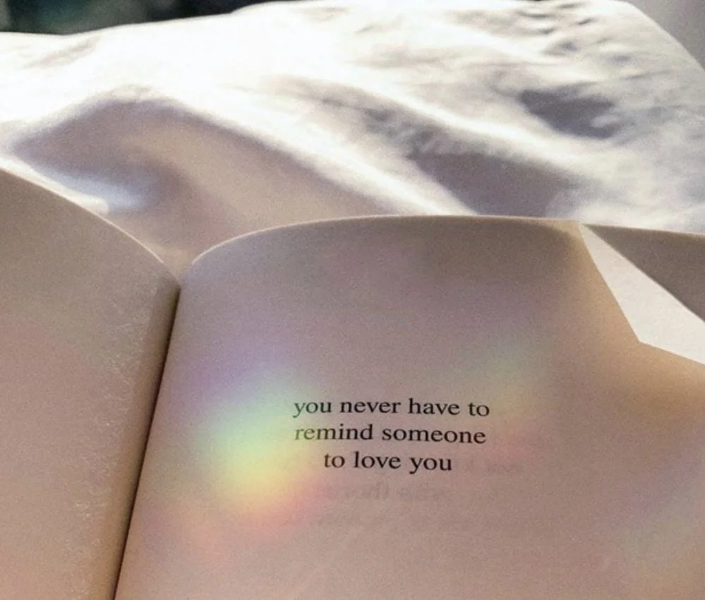 7 Secret Signs Your Ex Misses You