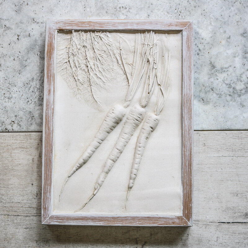 3 Carrots Plaster Cast wall Hanging