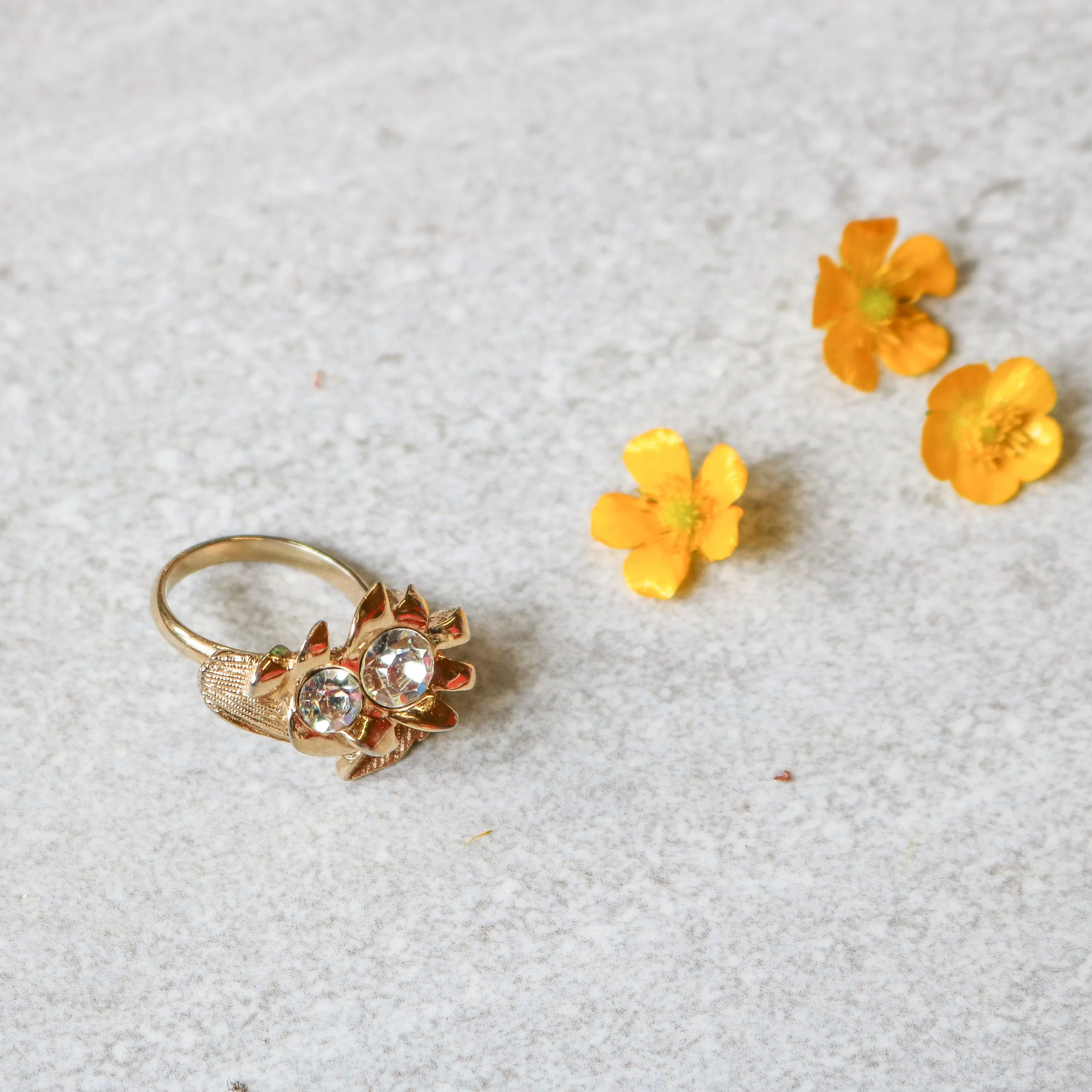 Vintage Diamonte Costume Ring