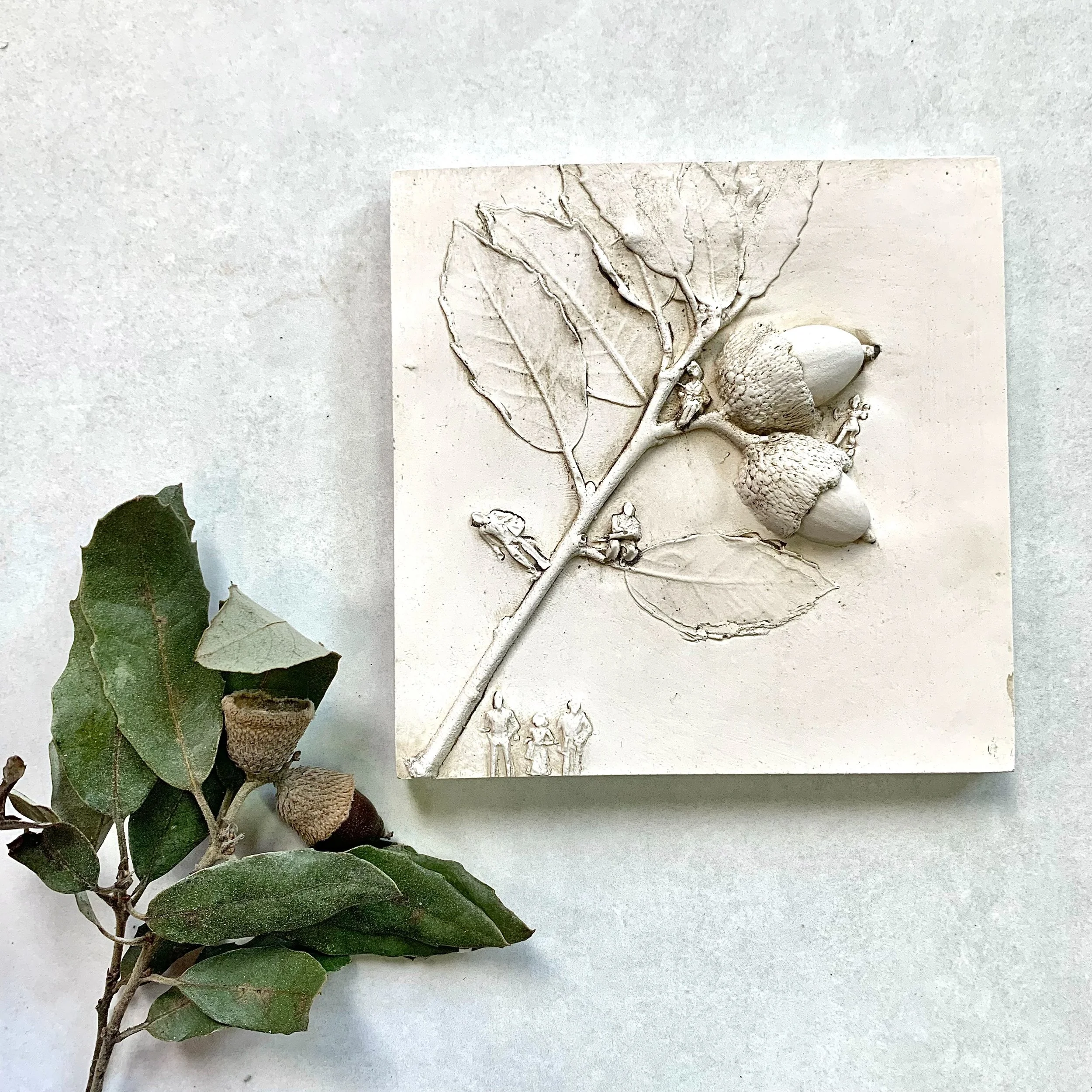 Evergreen Oak Tree Minpins Botanical Tile (Slight imperfections)