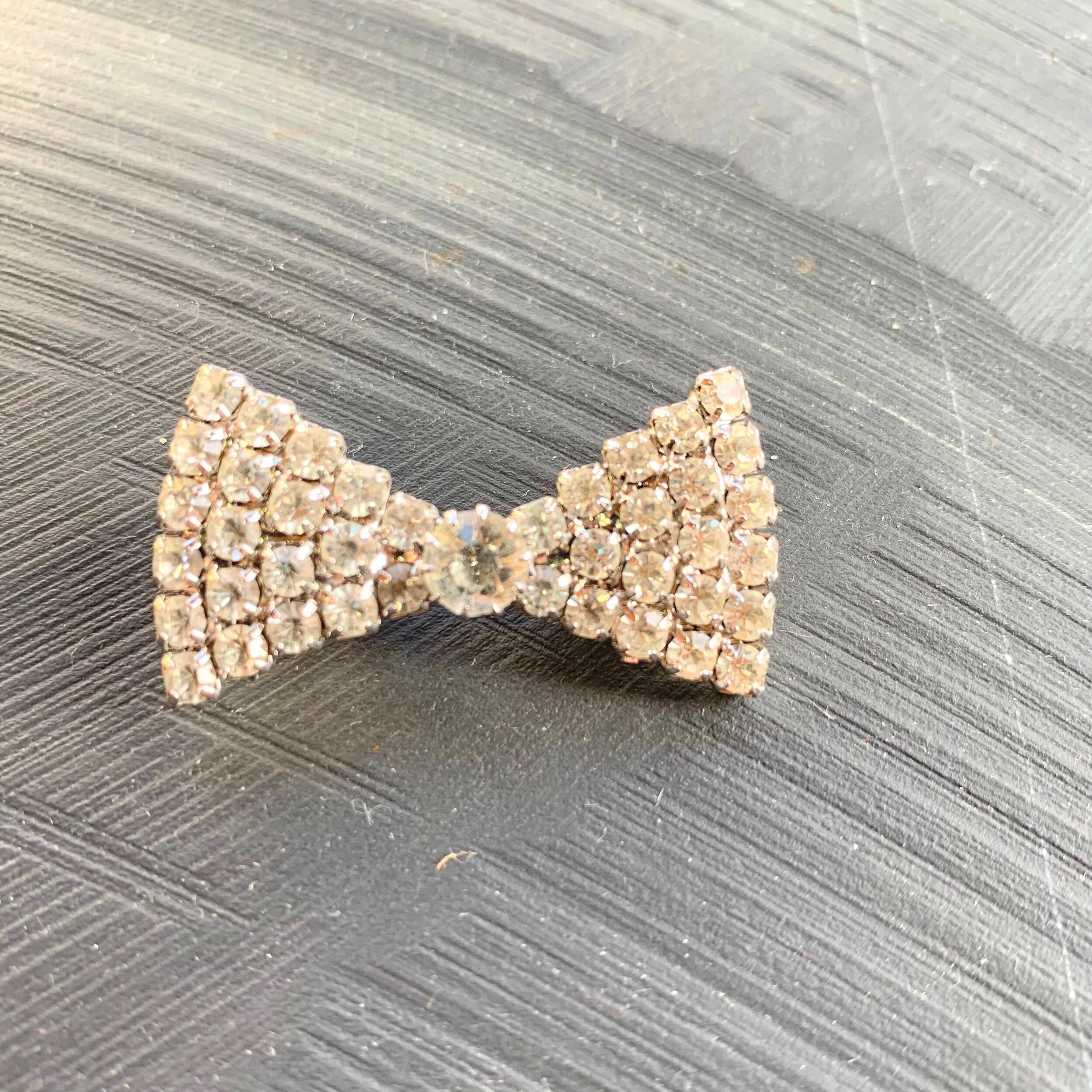 FC7C1126-8CB0-4B0D-91BE-10929D2F2608