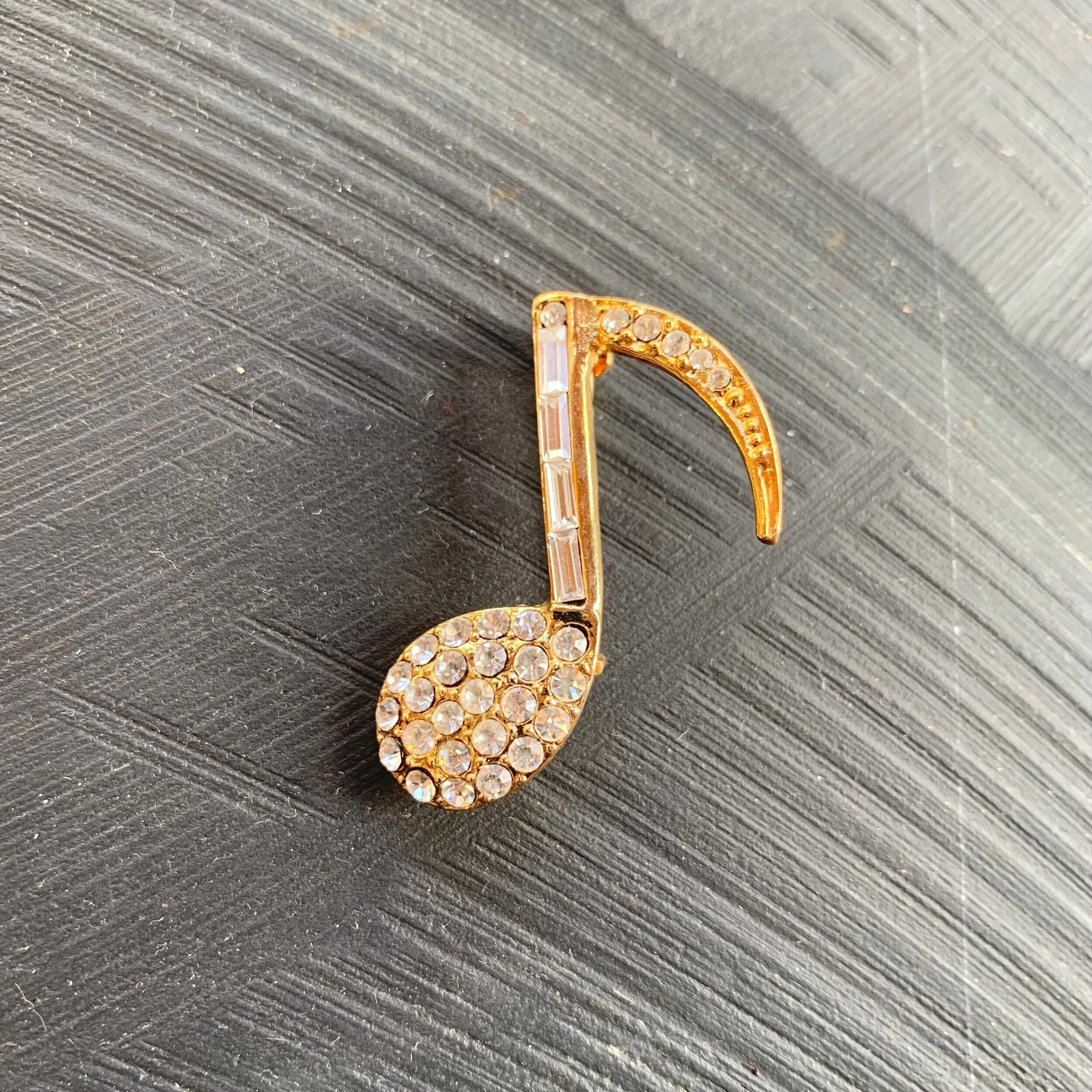 BCAA4412-4C3C-41BD-97B2-3C9F1539EC35