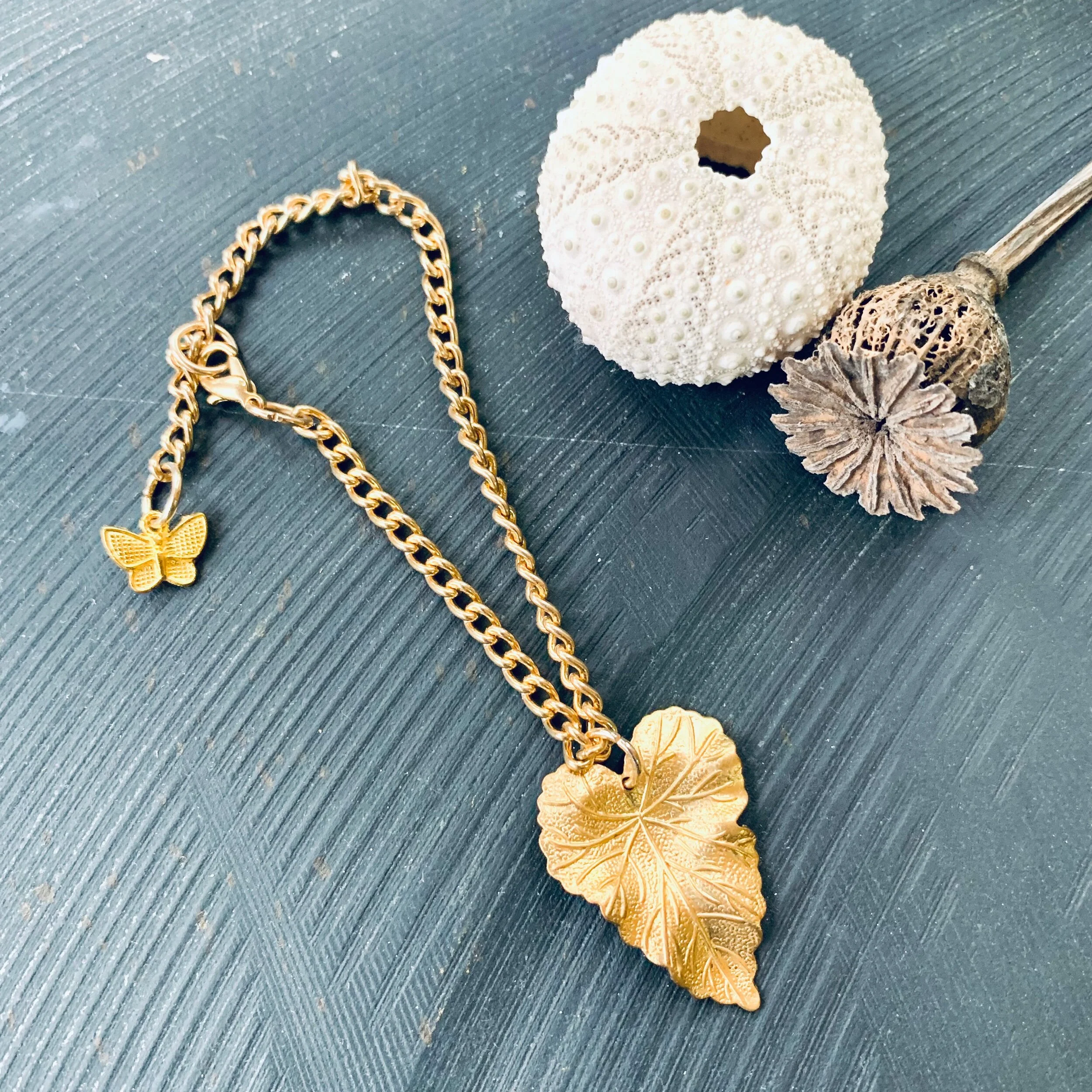 2C0C74B5-82F0-42C4-A636-678AF91265CE