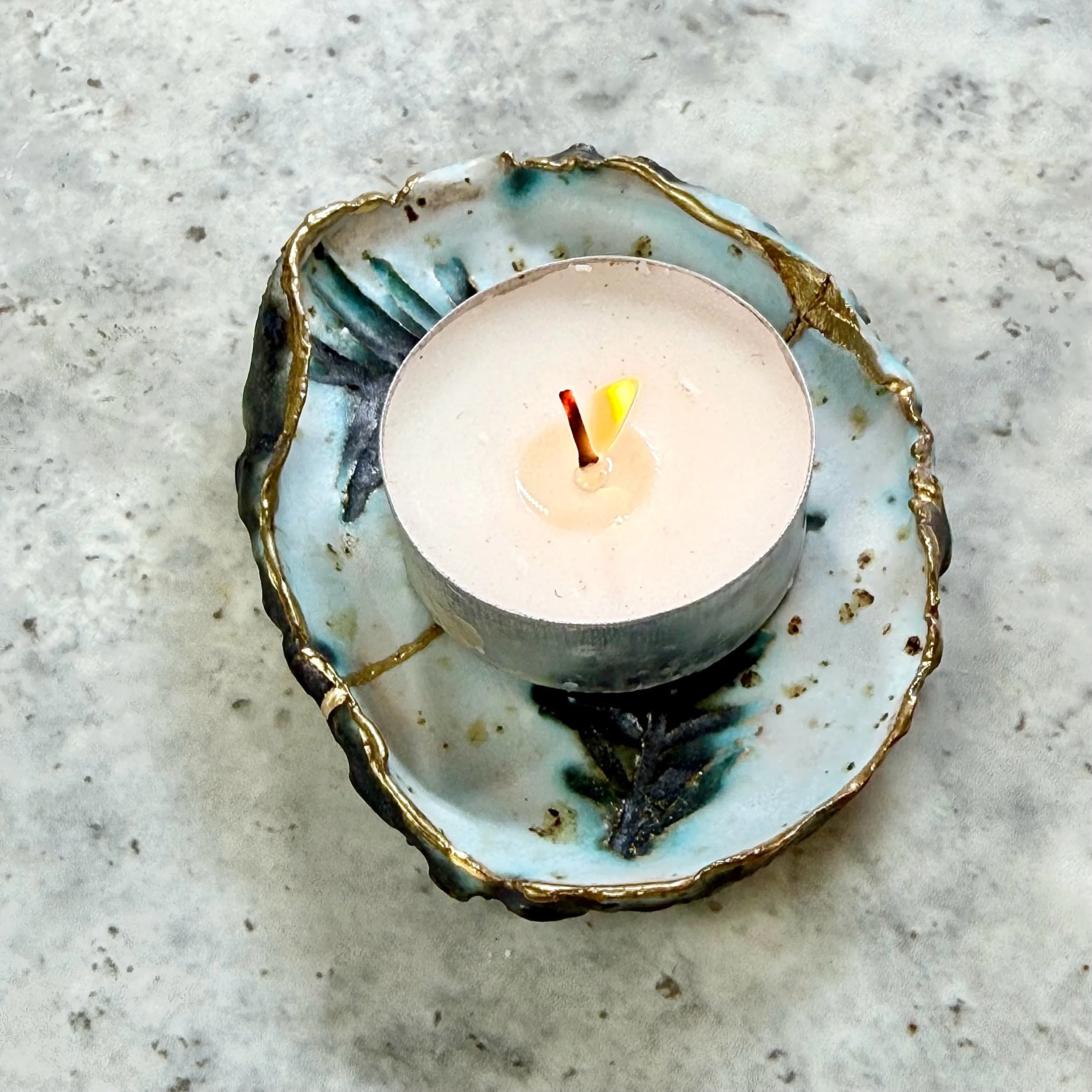 Yew impression pebble dish (fixed)