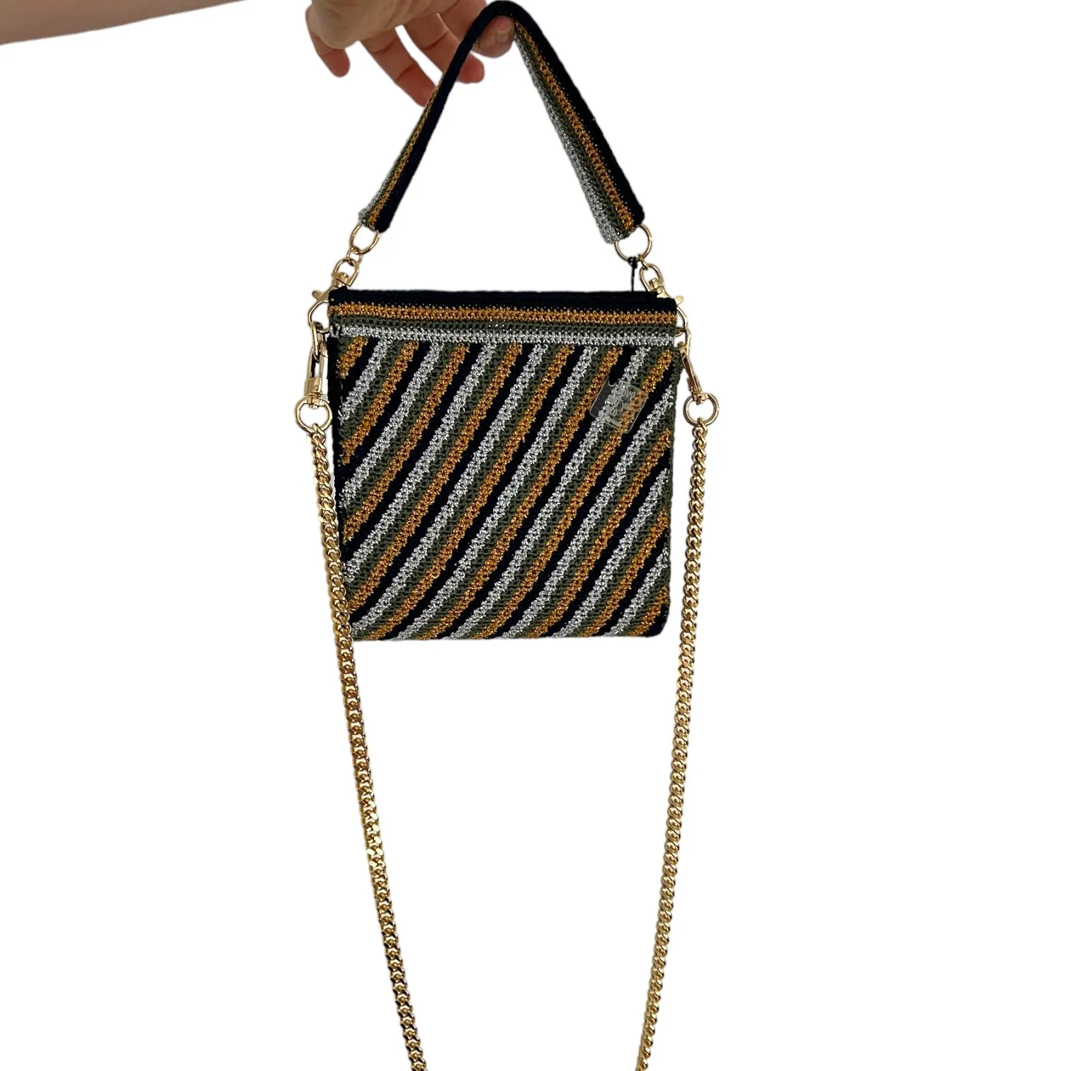 16ED3D63-23AF-47B7-84BC-B476F9E46EE5