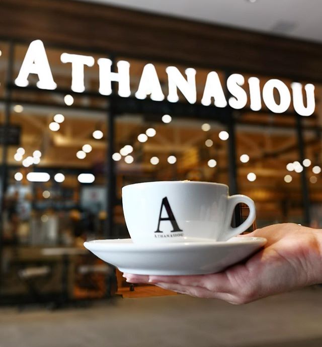 Al mal tiempo, un buen caf&eacute;! ☕️ @athanasioupty #SantaMariaPlaza #YaAbiertos #Athanasiou #SantaMaria