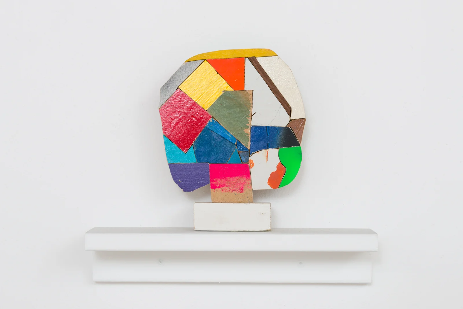Damien Hoar de Galvan mushroom , 2016 wood, paint 7 ½ x 6 x 2 in.
