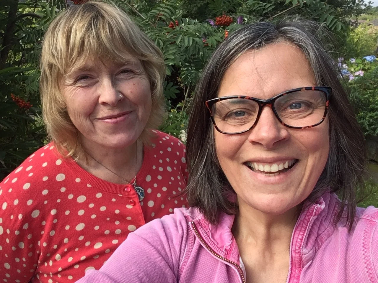 Photo of Lorna and Gillian.jpg