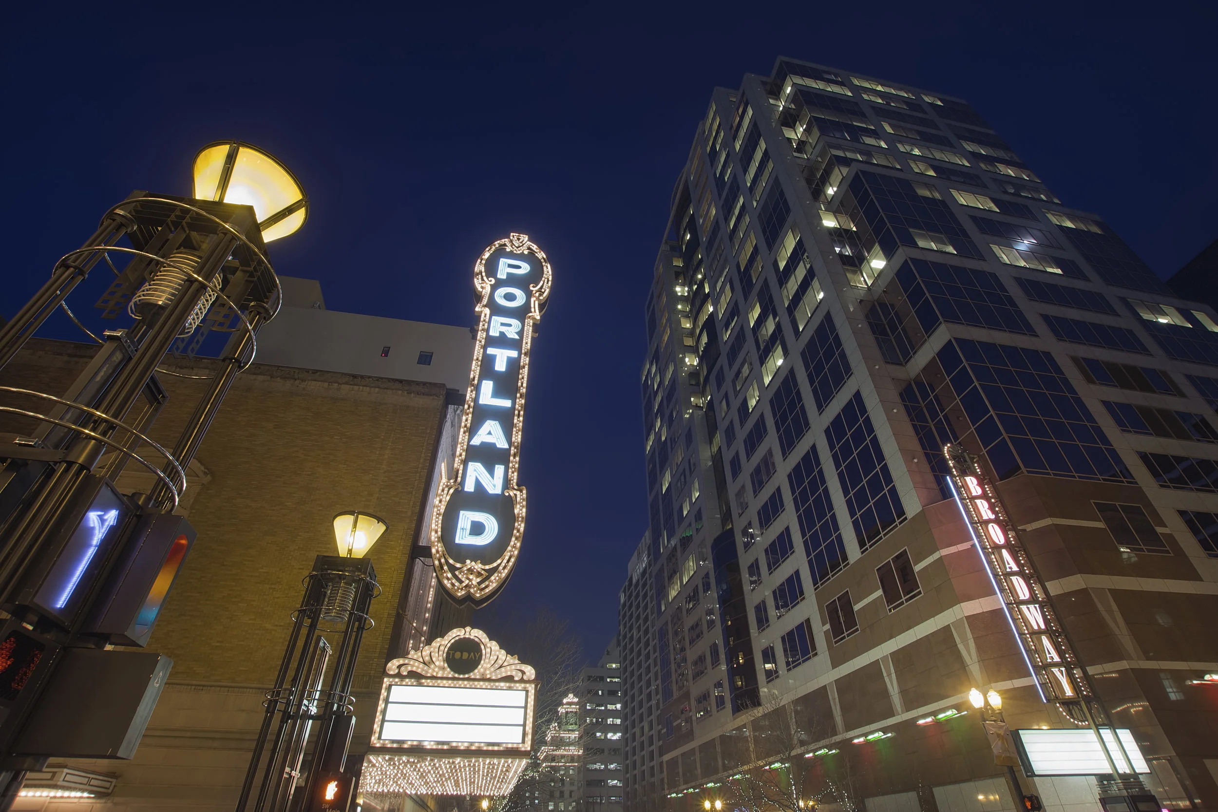 Broadway-Portland-Oregon_BigStock-55323725.jpg