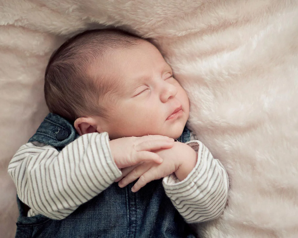 photographe-portrait-nouveau-ne-bebe-beziers-studio-lm-122.jpg