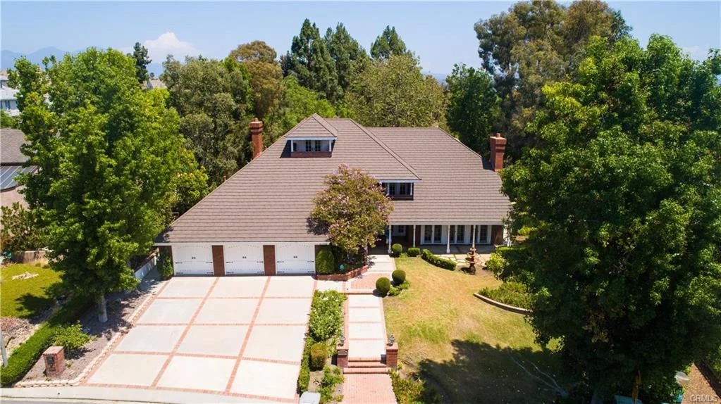 27192 Hidden Trail Rd Laguna Hills 92653