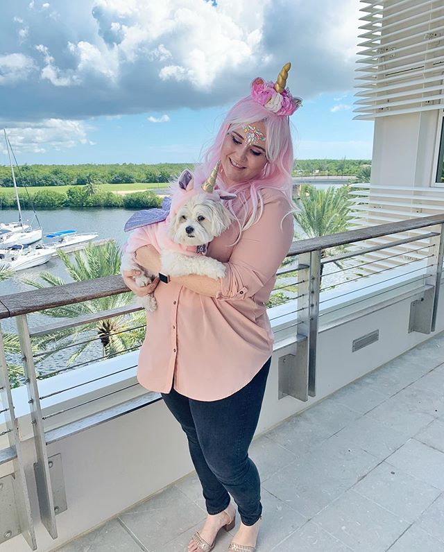 Who wore it better? 🤷🏻&zwj;♀️🦄 &bull;
&bull;
&bull;
&bull;
#happyhalloween #unicornlife #halloween