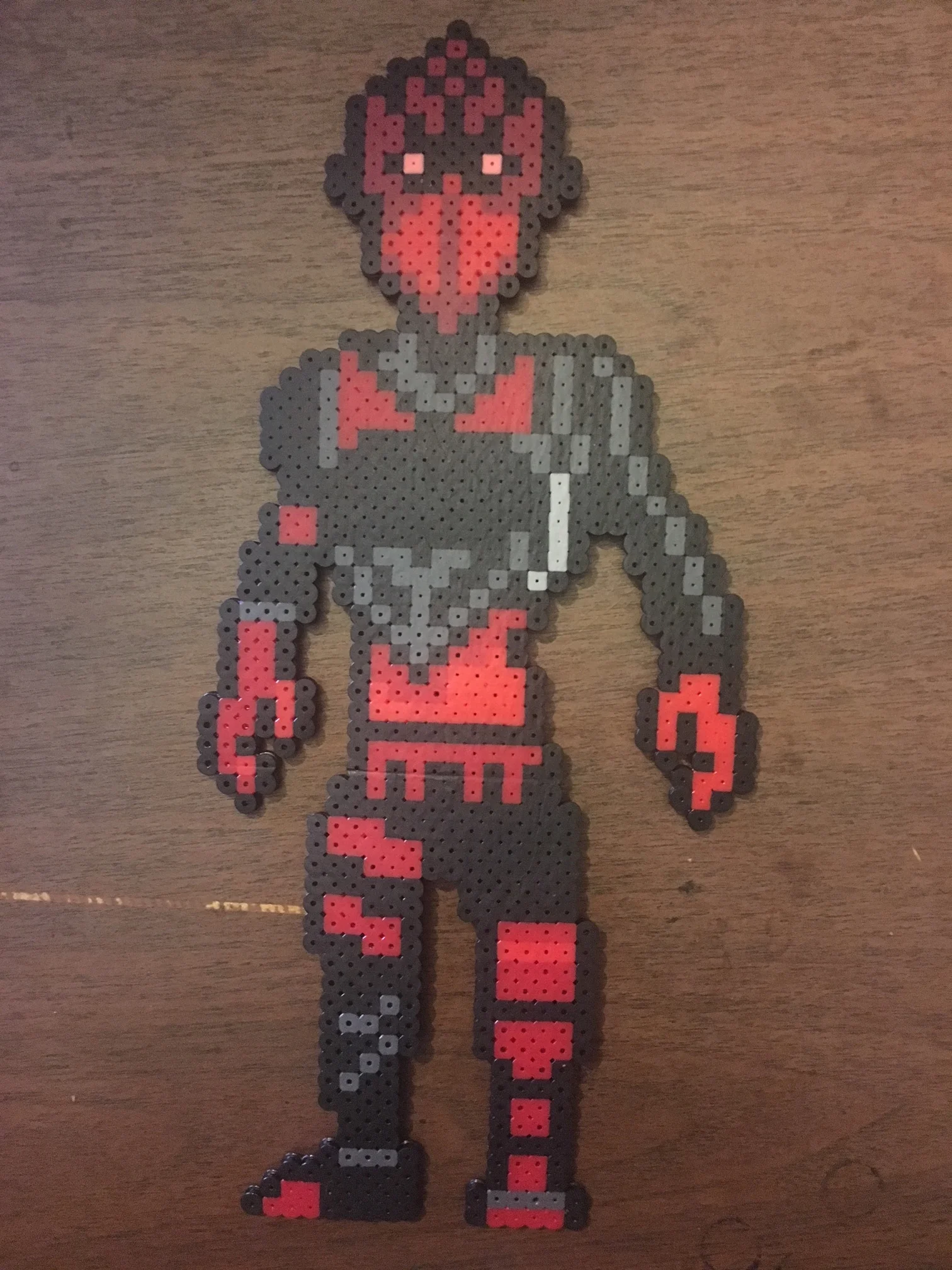 Red knight bead form