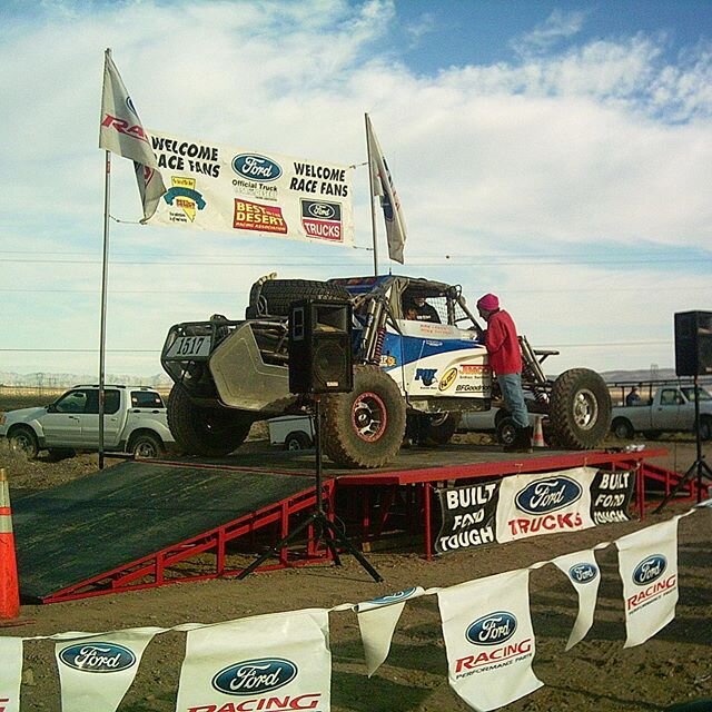 #throwbackthursday circa 2004. @matt_loiodice and I were racing class 1000 and would split driving. At loop races I would get out and finish the race in my dads single seat @jimco_racing_inc class 1500. Still to this day probably one of the funniest 