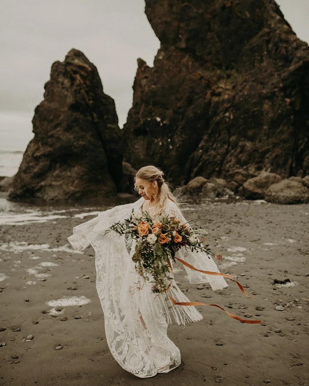 Ruby_Beach_Styled_Elopement_-_Run_Away_with_Me_Elopement_Collective_-_Kamra_Fuller_Photography_-_Portraits-48.jpg