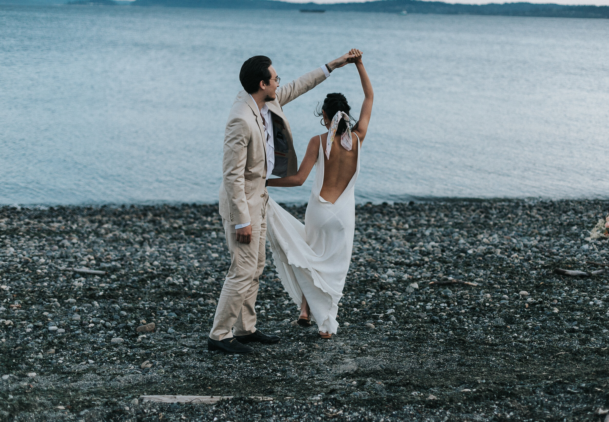 discoveryparkelopement - runaway with me elopements - seattle elopement-198.jpg