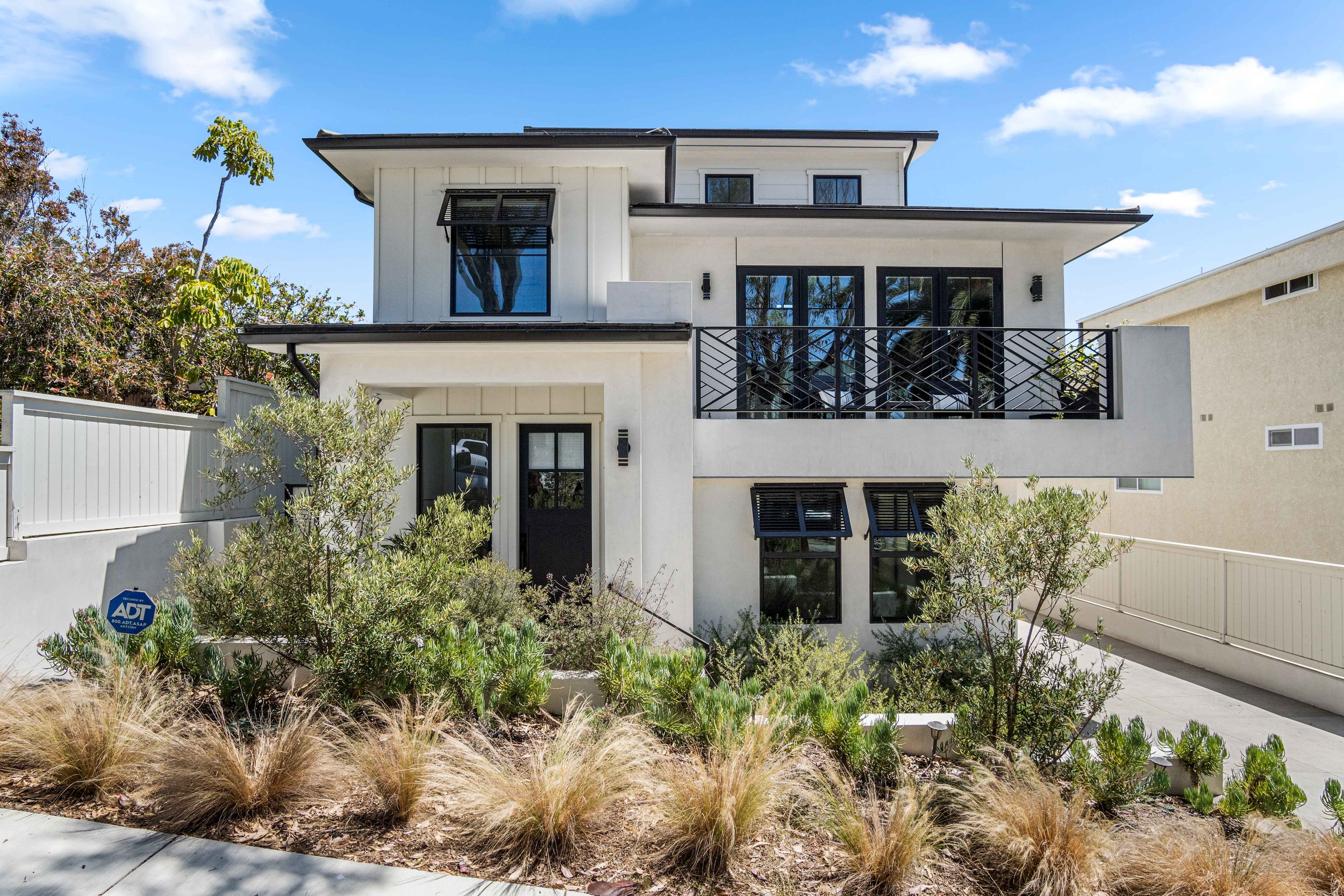 544 Avenue A-50.jpg