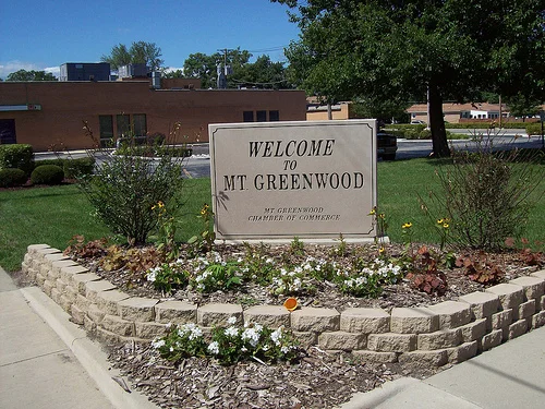 Mt Greenwood Plaque.jpg