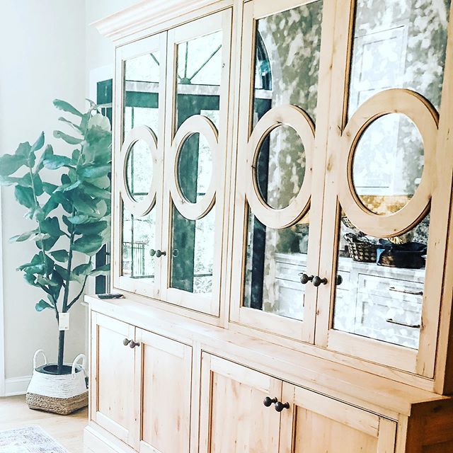 Sneak peek!  Full reveal coming soon of this gorgeous first floor renovation. ❤️ this custom piece with antique mirrors, reflects light and opens space. -
-
-
Design by @kelleypriceinteriors and @Sweetbriar cabinetry