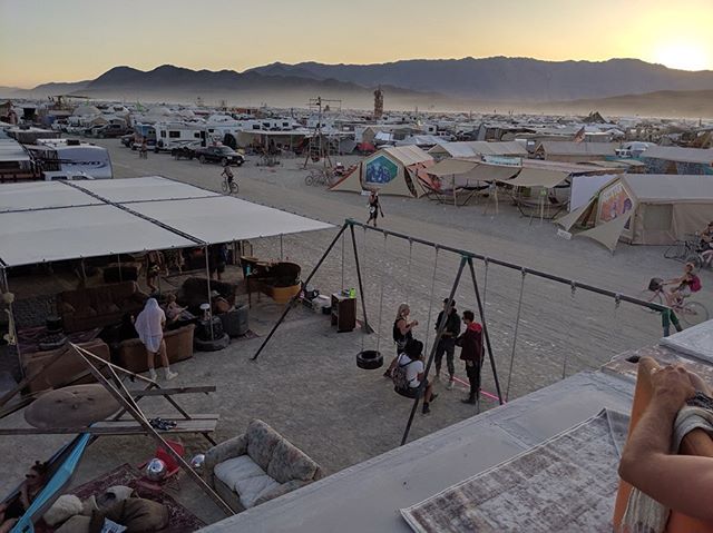 Sunset sessions @ #kampapokalyptika
📷 @swedishfish
🔥
🔥
🔥
#burningman #sunset #sunsetsessions #blackrockcity #burnergirls #burningman2019 #industwetrust #fuckyourburn