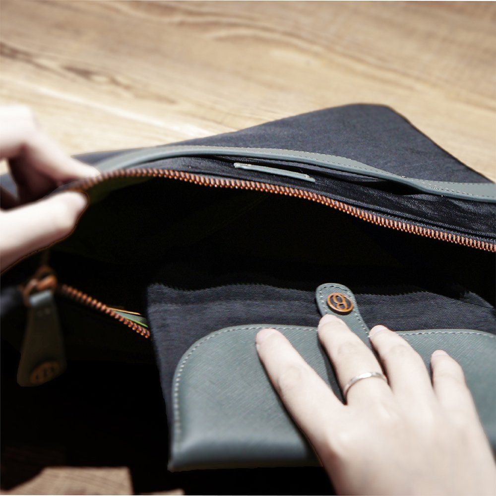 BAGMIO 小物收納包_墨黑_主圖_03.jpg