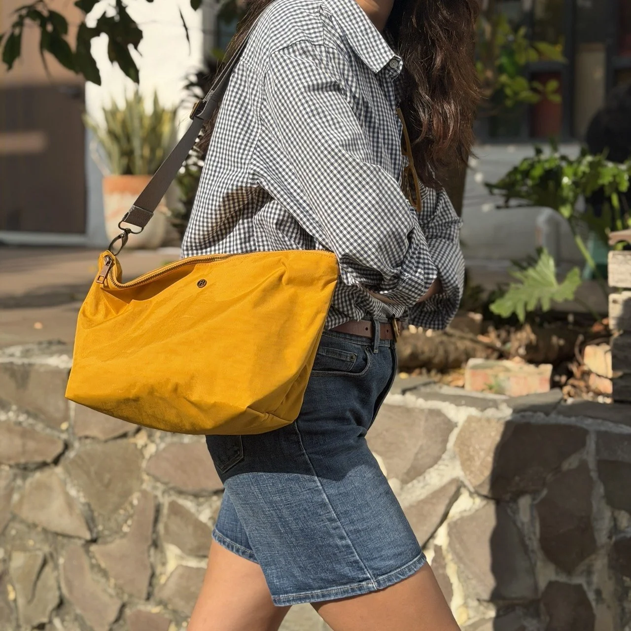 BAGMIO LEISURE 輕巧斜背包 - 芥末黃