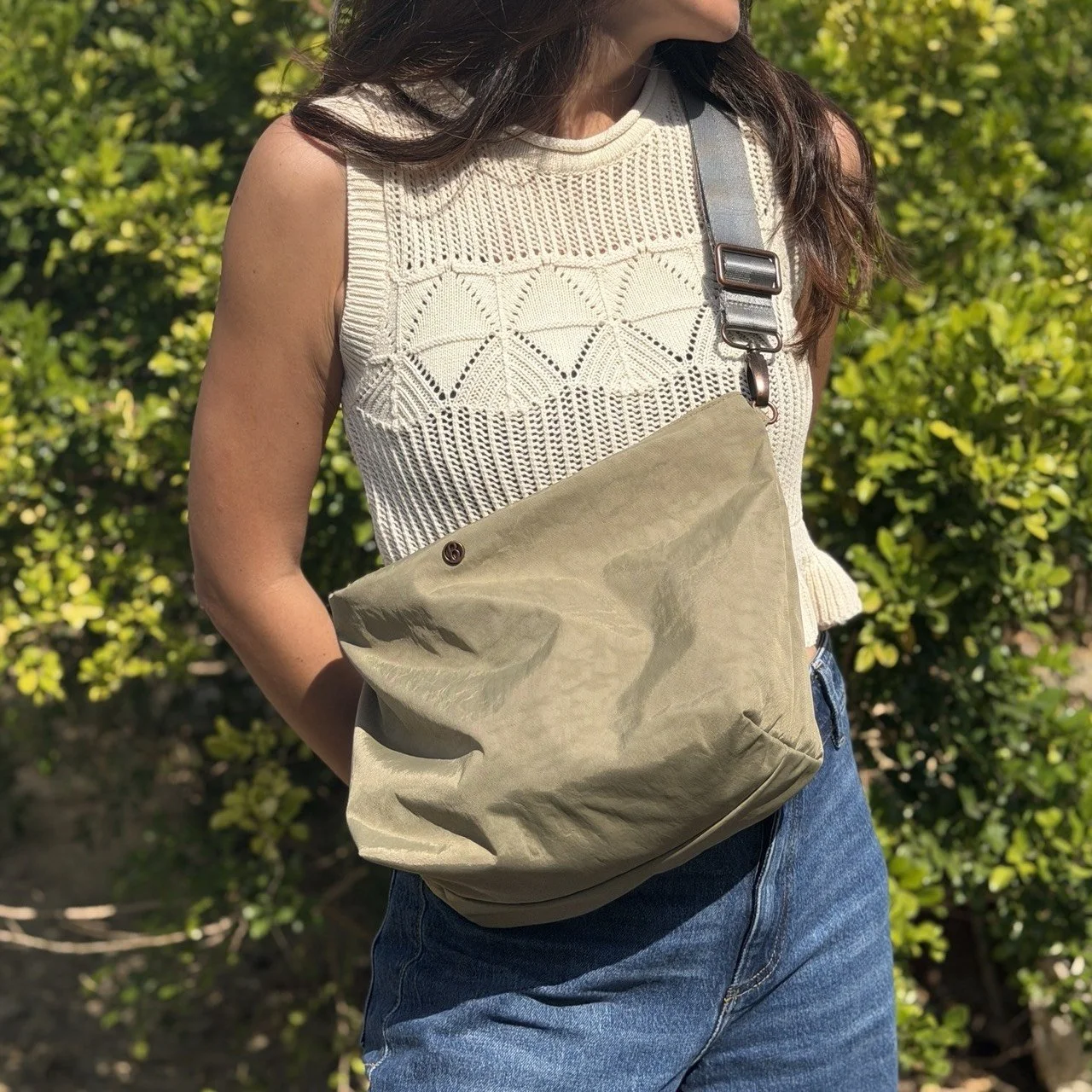 BAGMIO LEISURE 輕巧斜背包 - 灰綠