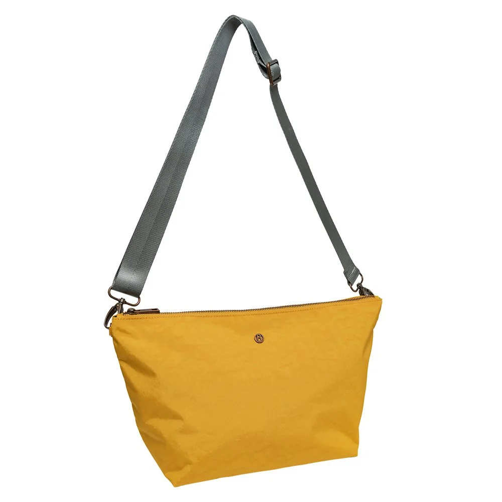 BAGMIO LEISURE 斜背包_黃_主圖_no logo.jpg
