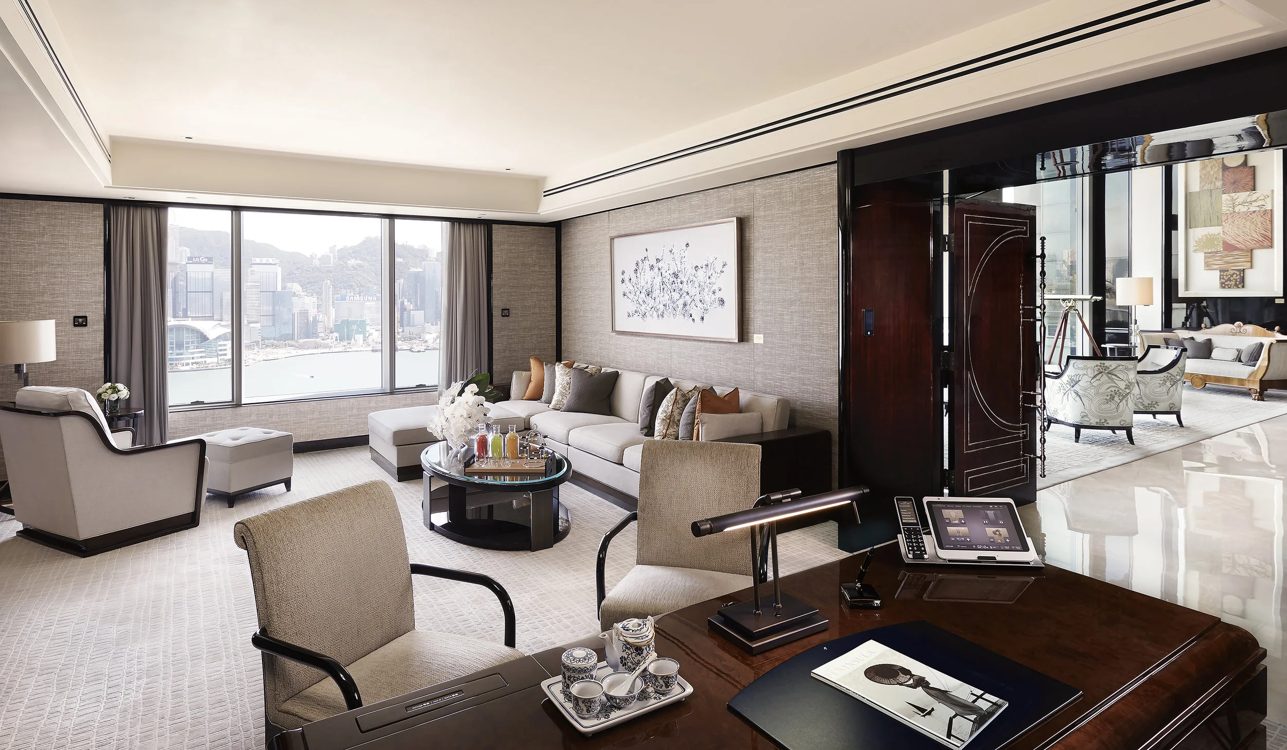 20170826_Peninsula_suite_livingroomstudy_M_r.jpg