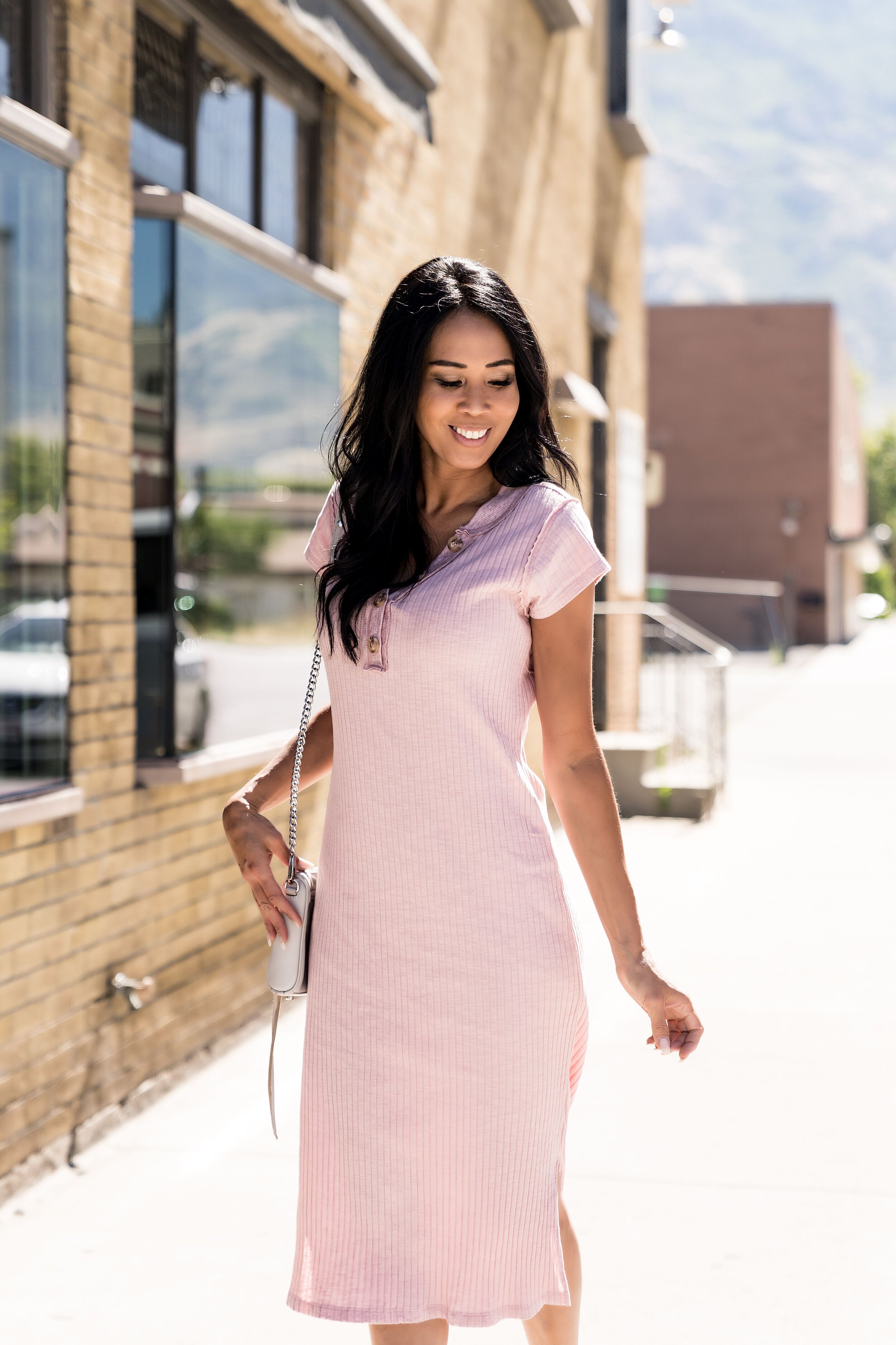 PLAY ALL DAY RIBBED MIDI DRESS IN BLUSH 