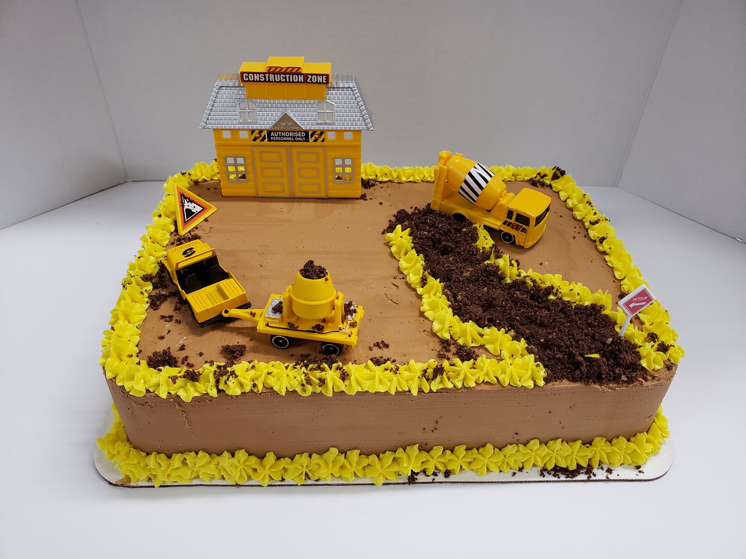 Construction site cake