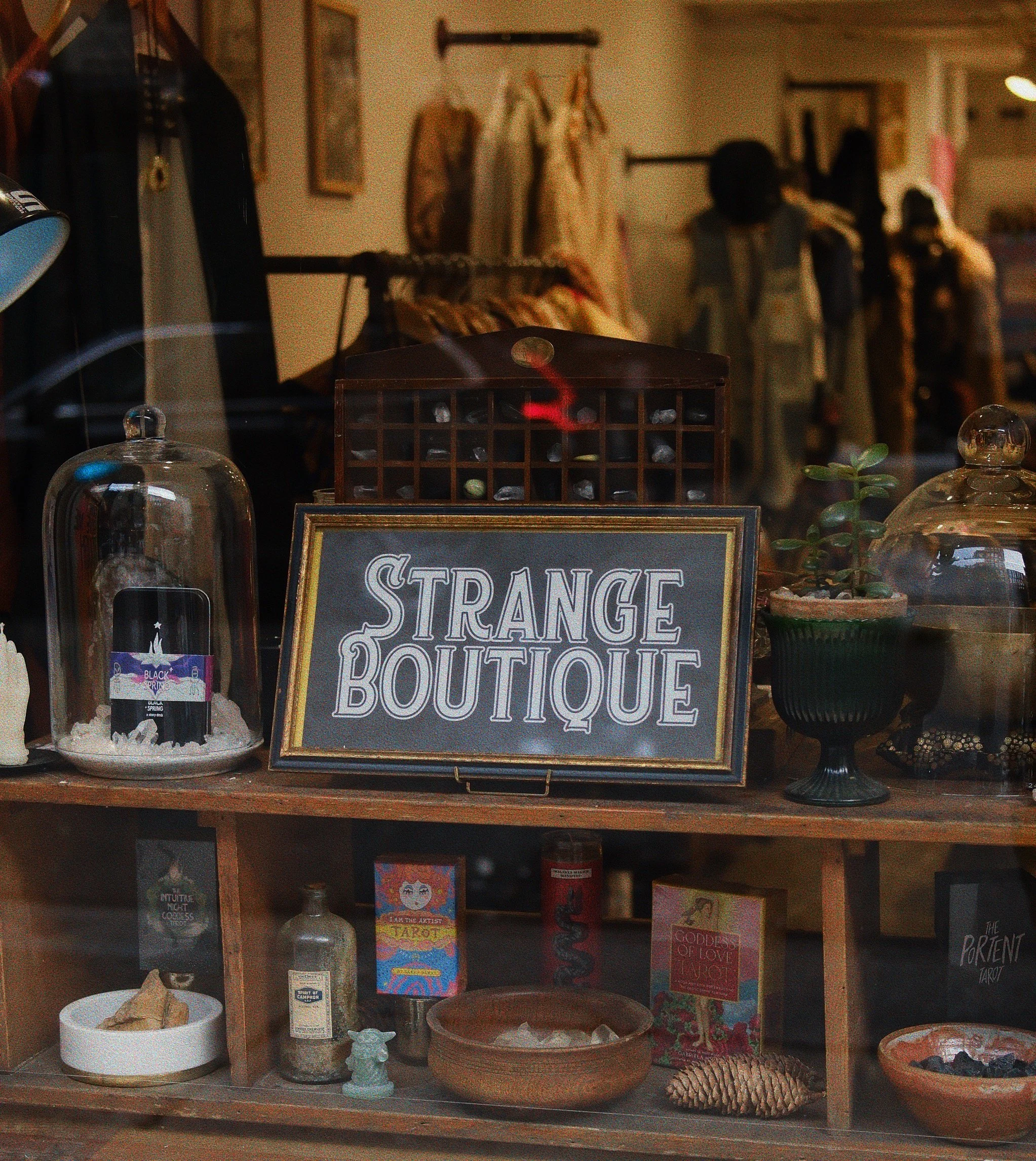 STRANGE BOUTIQUE