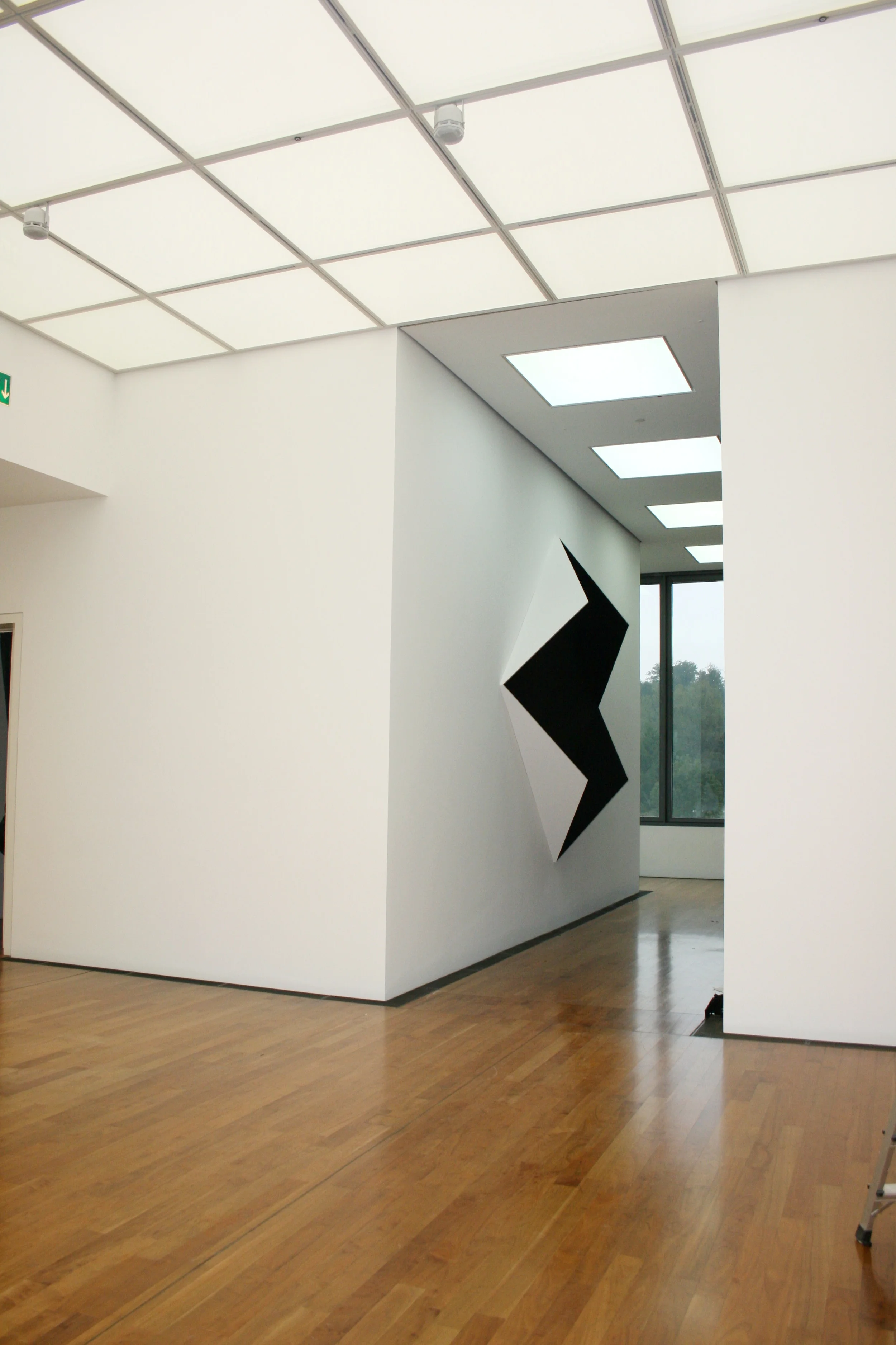    The Big Orange  , 2016, Exhibition at  Museum Ritter , Waldenbuch, 360x360x62,5 cm/ 141.7x141.7x24.6 in, cotton, wood, nails, paint, moleton 