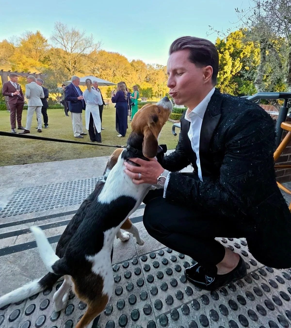 If there&rsquo;s a dog at a wedding I will find it and I will kiss it 🐶