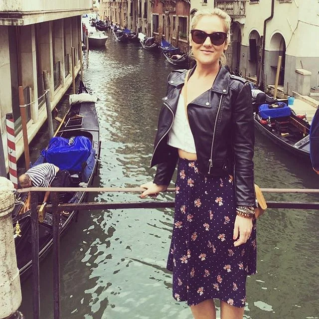 Throwback to Venice. ❤️&rsquo;d this City. Still Absolutely love wearing a midi skirt with my leather jacket!