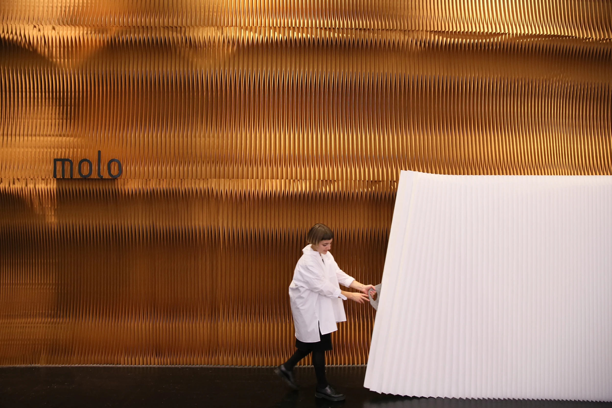 molo-orgatec-2016-04.jpg