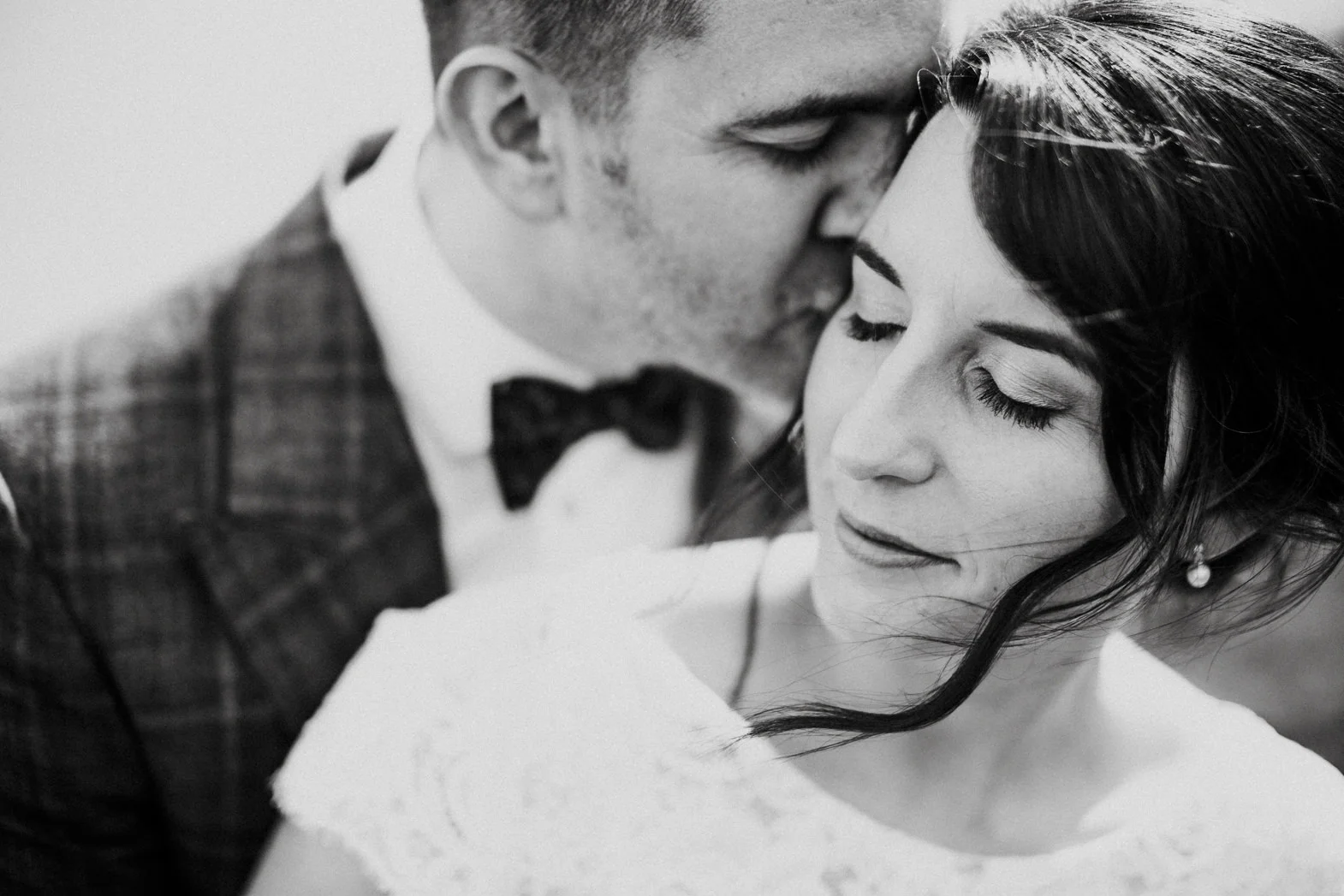 WEDDING PHOTOGRAPHy AT LOWER BARN (111).jpg