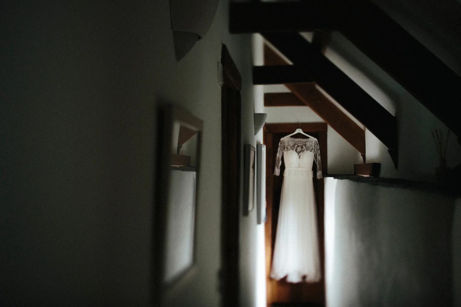 WEDDING PHOTOGRAPHY AT CORNISH TIPIS (23).jpg