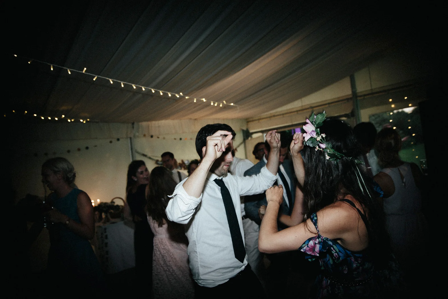 WEDDING PHOTOGRAPHY AT CORNISH TIPIS (172).jpg