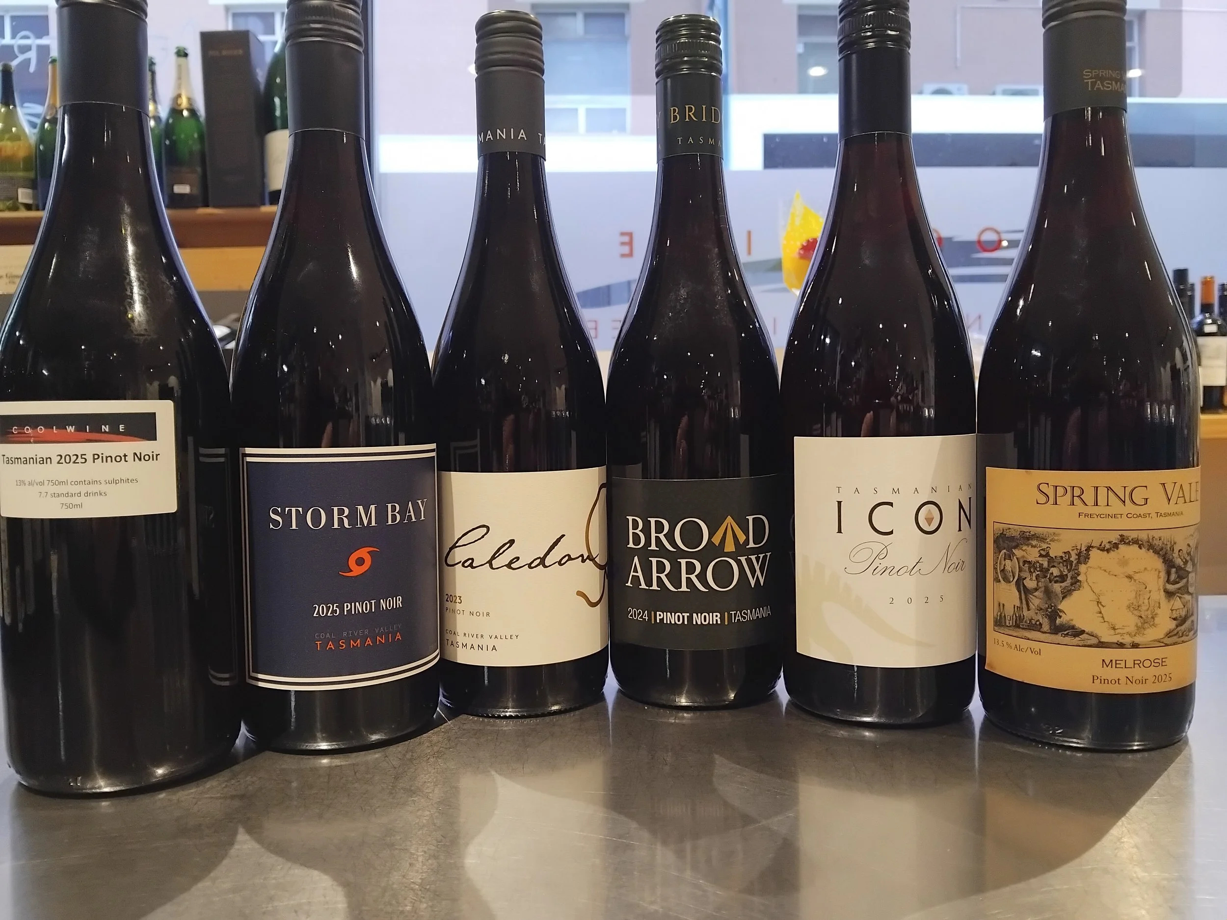 Bargain Tas Pinot 6pk 22.4.26.jpg