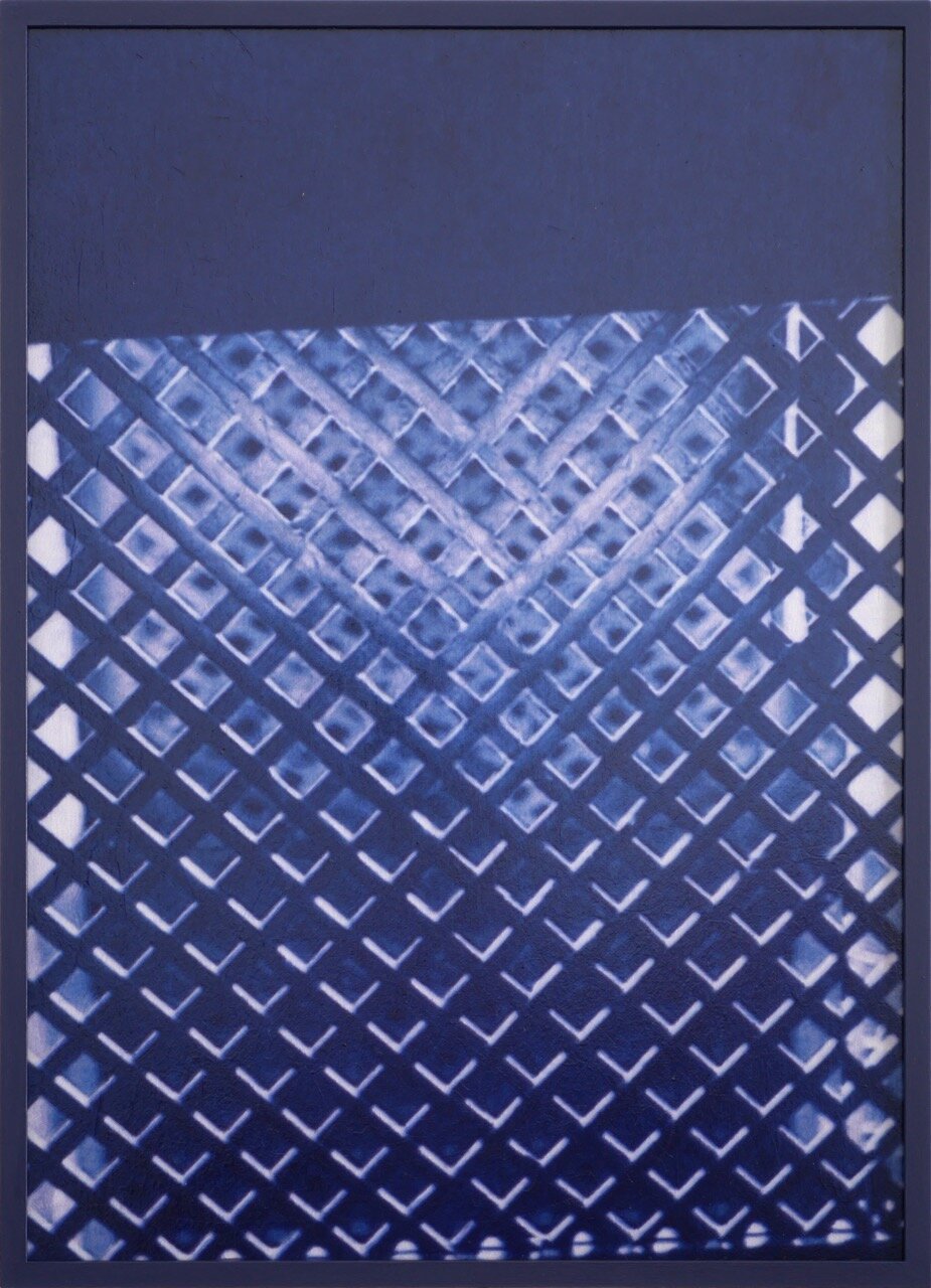 “Ohne Titel”, 2018, Tusche, Aquarell und Kunstharze auf Leinwand; lackierter Rahmen, entspiegeltes Glas (Mirogard von Schott), 45,2 x 32,6 cm 