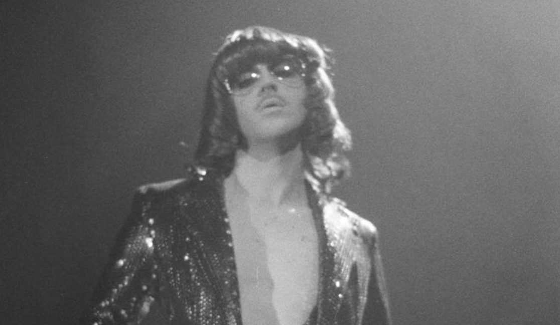 SPECTACLE "Rire pour en finir avec soi-même" de Sara Selma Dolores @ Latitude 50, Marchin