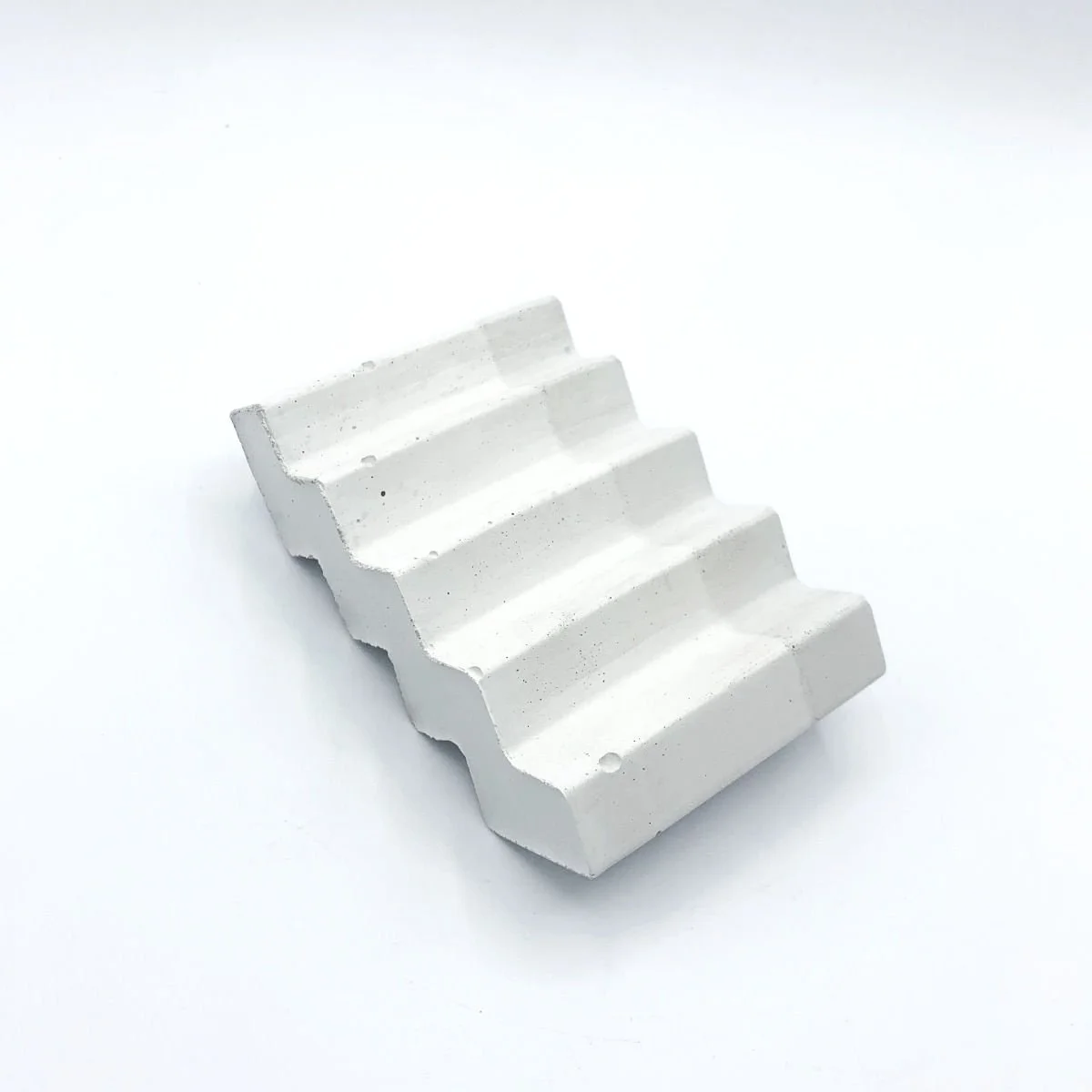 Two-Toned Zig Zag Soap Dish (Tan & Ivory) by Awkward Auntie