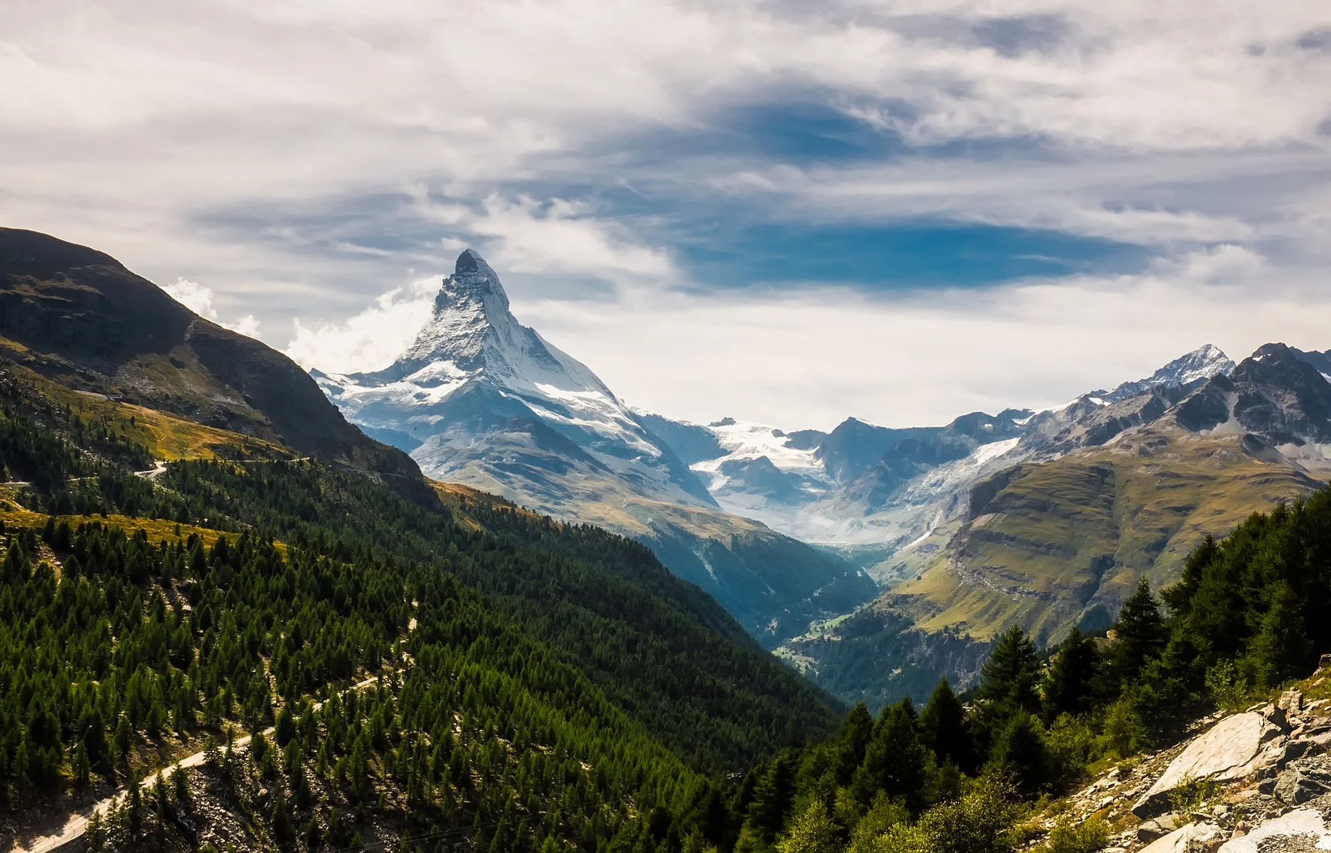 matterhorn-2235816_1920.jpg