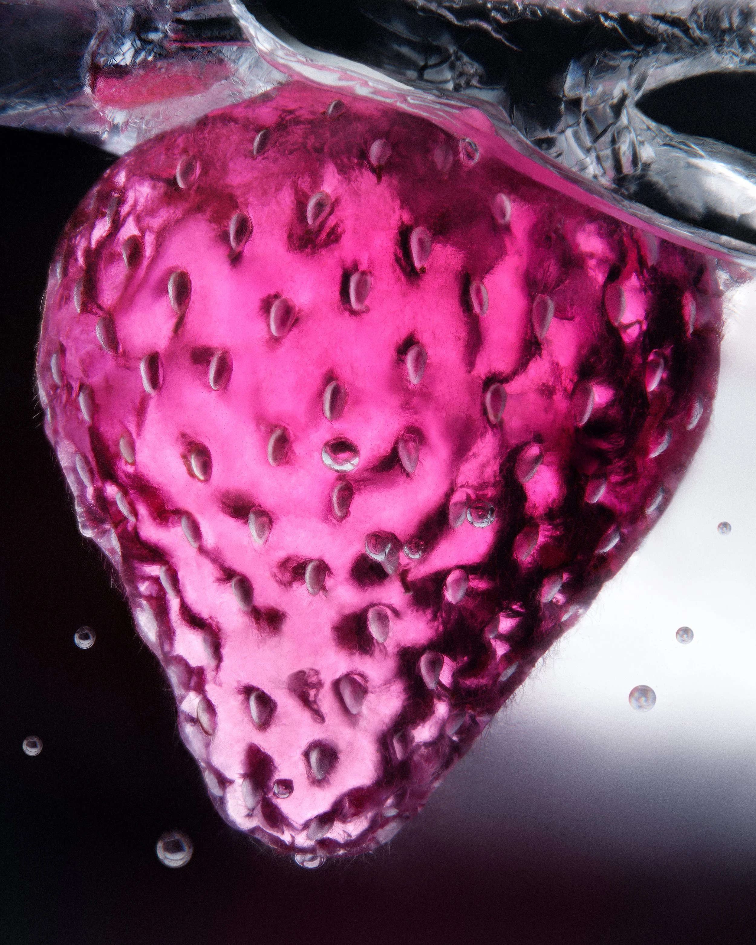 20250916_TS_Strawberry_v25_sRGB_6k_v2.jpg