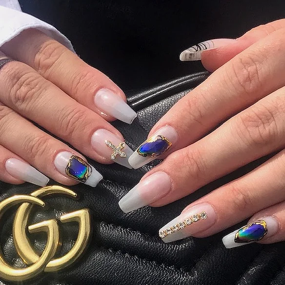 mood_stone_nails.jpg