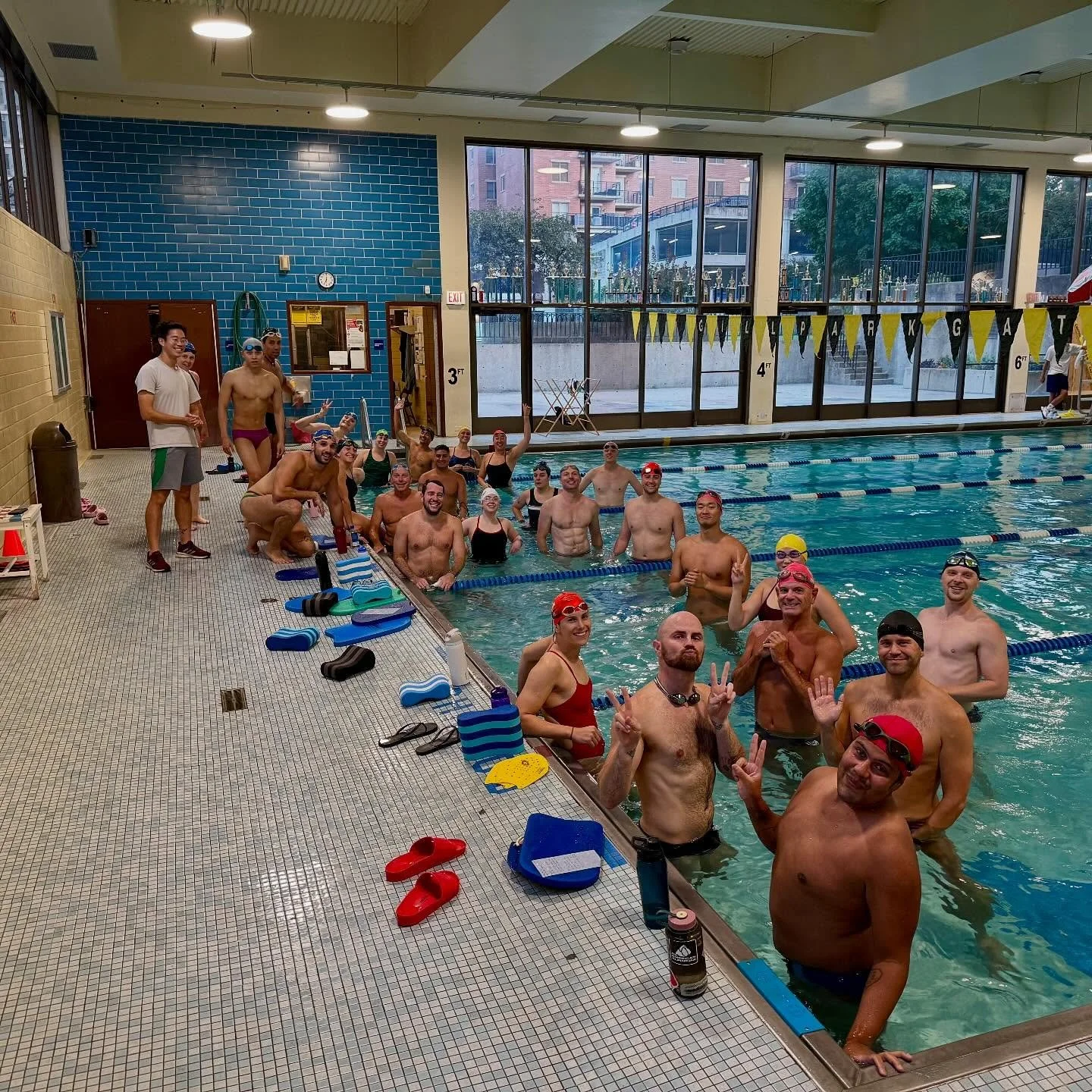 🏊🏊&zwj;♀️🏊&zwj;♂️ And that&rsquo;s a wrap for our last summer pool practice! For the first summer since 2020, the Smelts were able to return to Gill Park for summer practices and even expanded to Sheridan Park - we all know that a swimming Smelt i