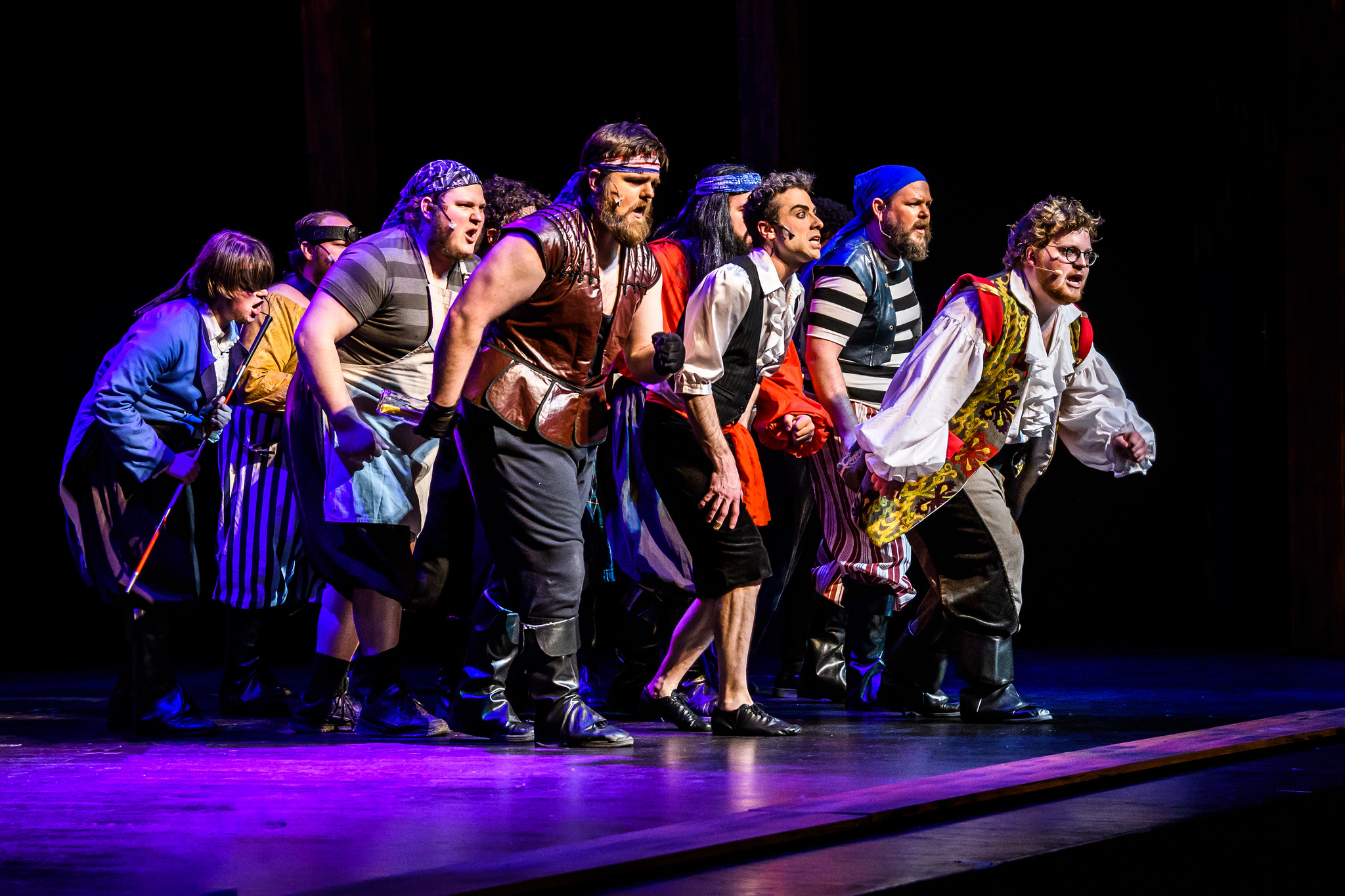 Last Pirates of the Vast Golden Treasure