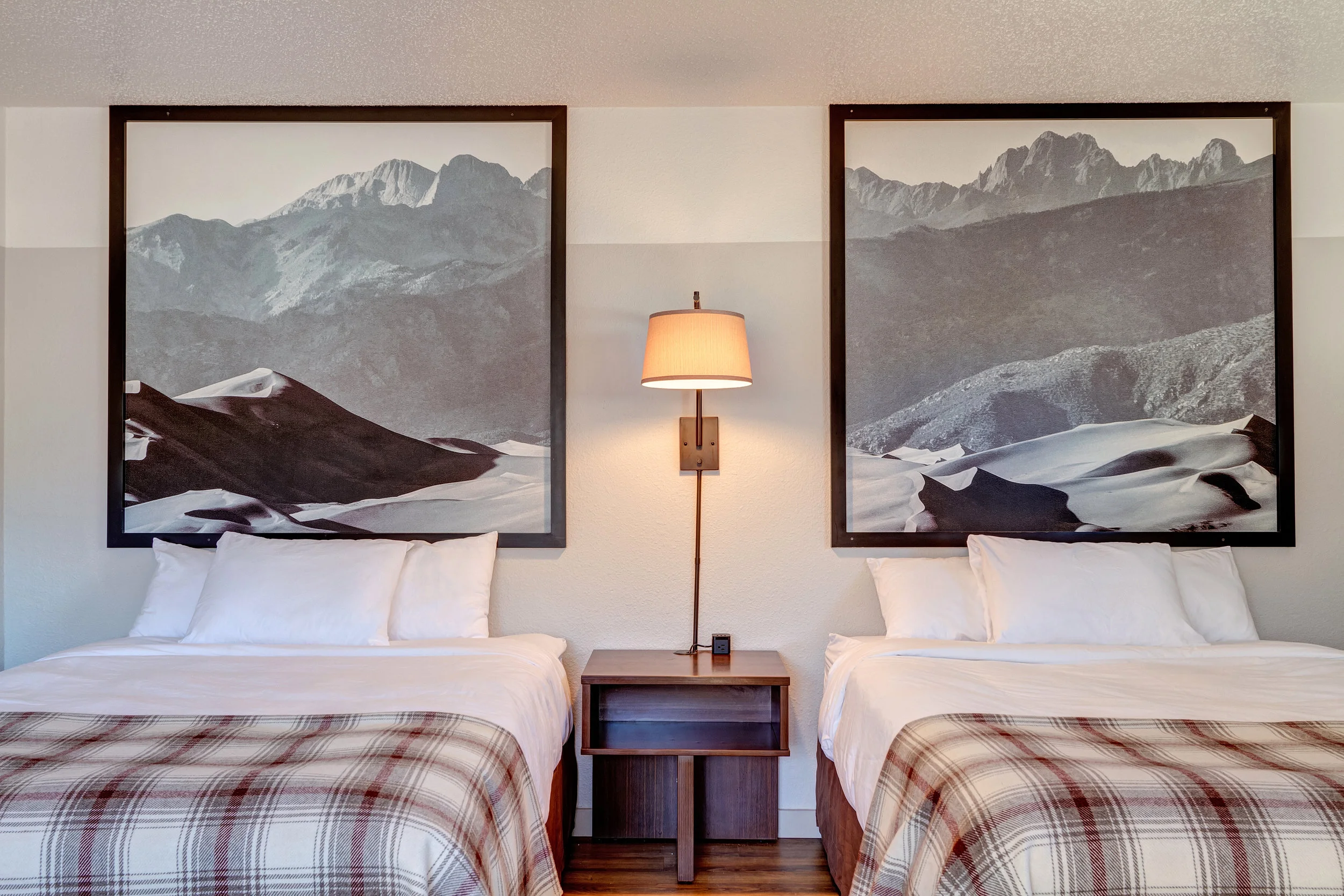 Monarch Family Room 2.jpg